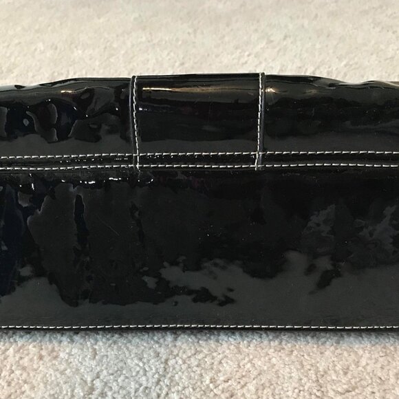 Ladies Sleek Black Dinner Purse/Bag with a Faux Buckle, There's Clasp Underneath - Picture 16 of 16
